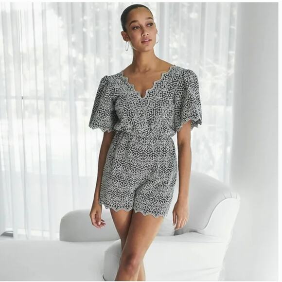 EXPRESS NWT Black & White Lace Eyelet Romper // S - Picture 1 of 16